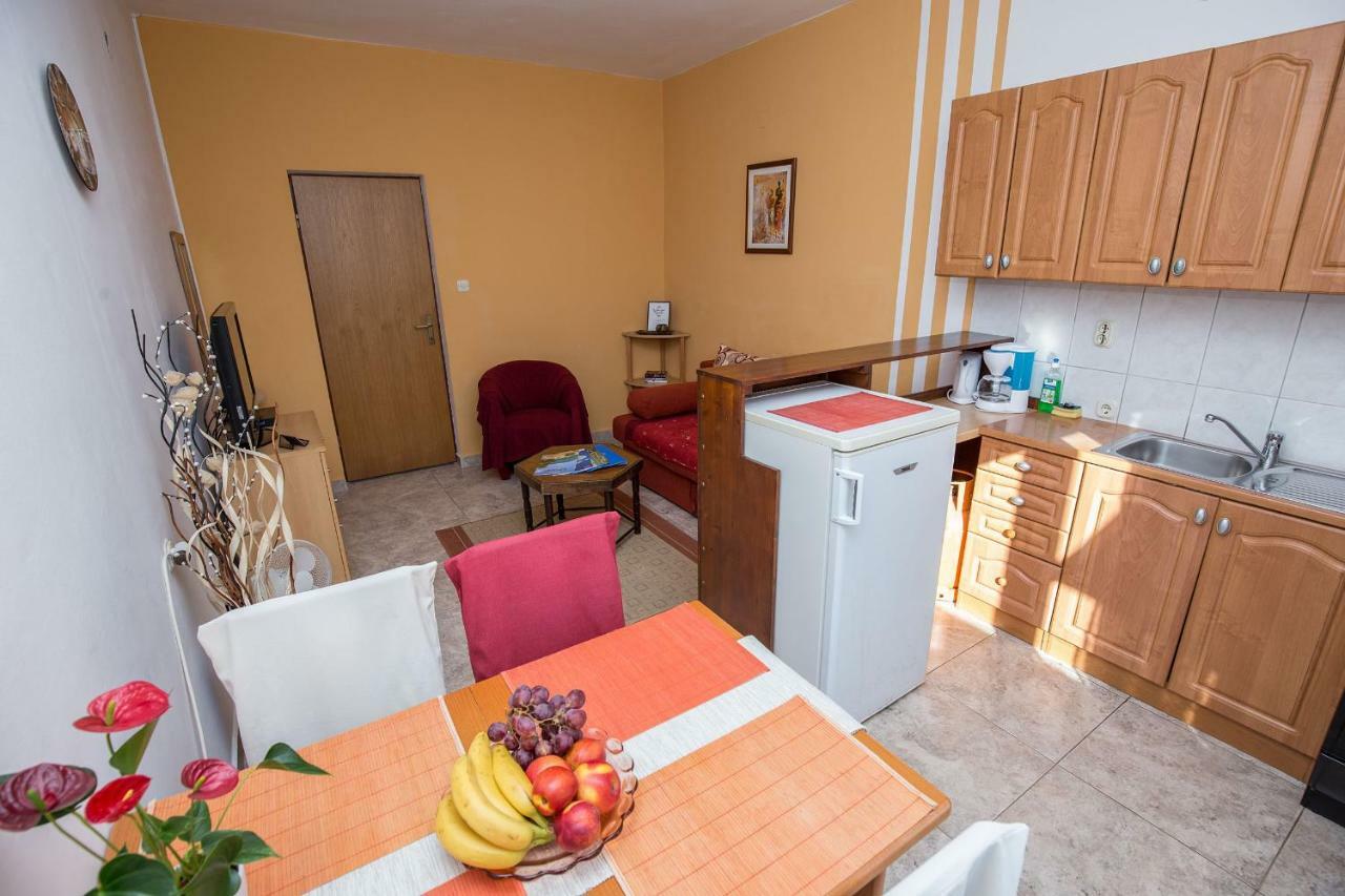 Apartments & Rooms Tea Zadar Exterior photo